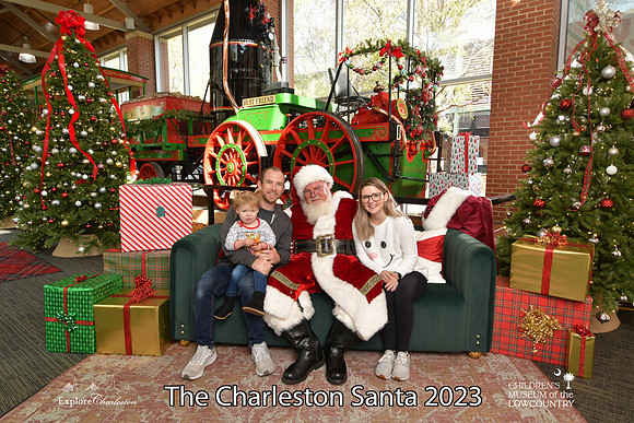 TheCharlestonSanta-11-25-23-378