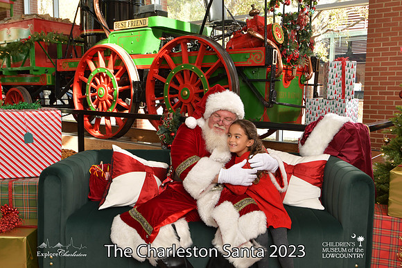 TheCharlestonSanta-11-25-23-385