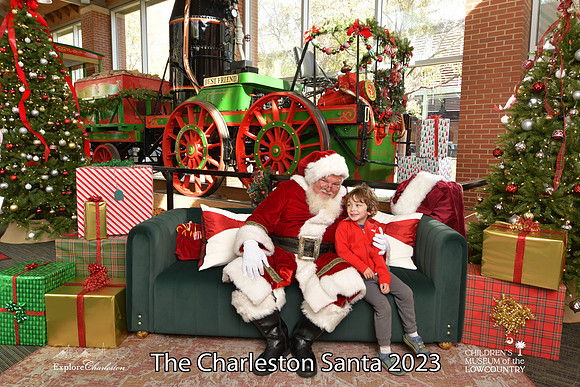 TheCharlestonSanta-11-25-23-386