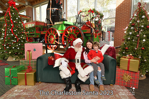 TheCharlestonSanta-11-25-23-387