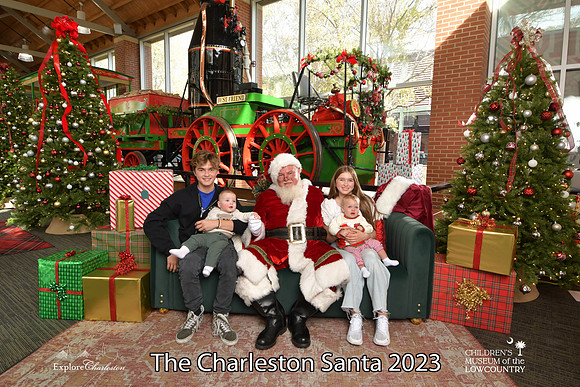TheCharlestonSanta-11-25-23-391