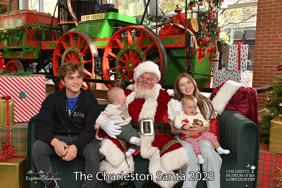 TheCharlestonSanta-11-25-23-392