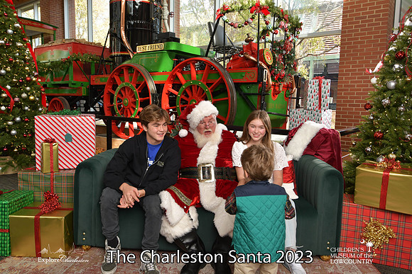 TheCharlestonSanta-11-25-23-397