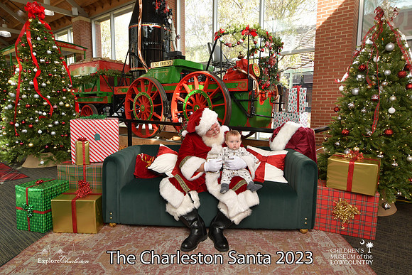 TheCharlestonSanta-11-25-23-412