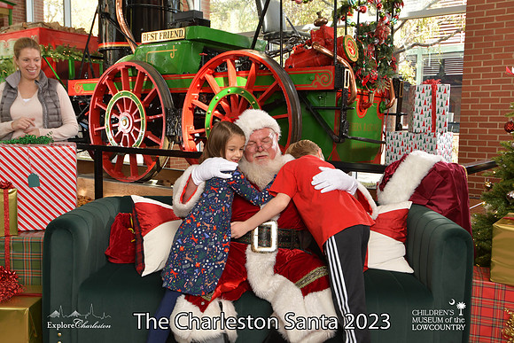 TheCharlestonSanta-11-25-23-416
