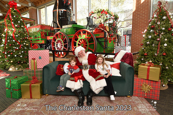 TheCharlestonSanta-11-25-23-417