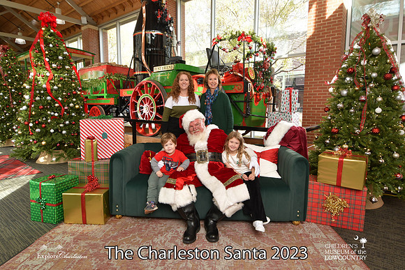 TheCharlestonSanta-11-25-23-418