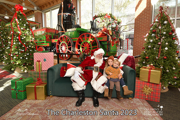 TheCharlestonSanta-11-25-23-428