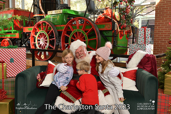 TheCharlestonSanta-11-25-23-451