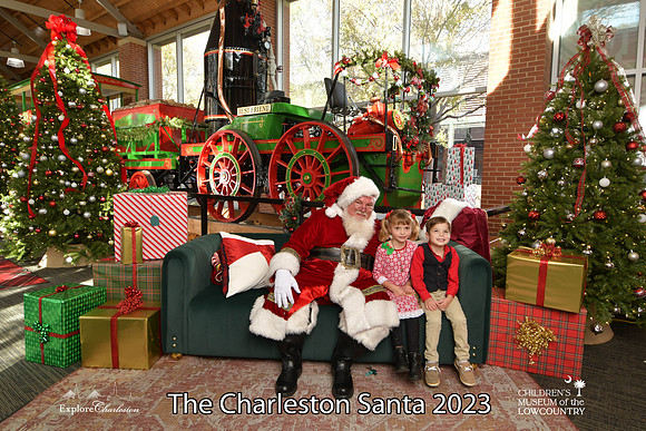 TheCharlestonSanta-11-25-23-455