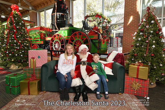 TheCharlestonSanta-11-25-23-463