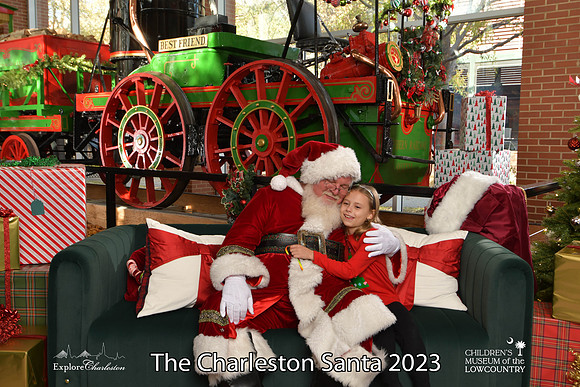 TheCharlestonSanta-11-25-23-465
