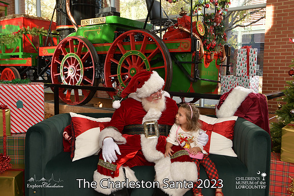 TheCharlestonSanta-11-25-23-468