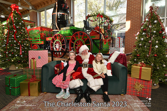 TheCharlestonSanta-11-25-23-470
