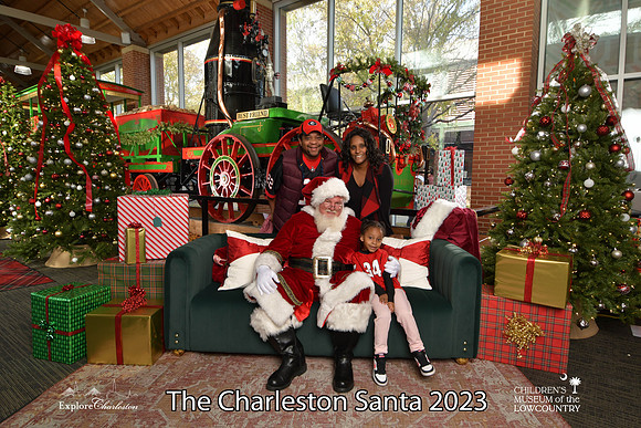TheCharlestonSanta-11-25-23-479