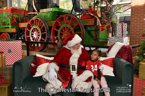 TheCharlestonSanta-11-25-23-480