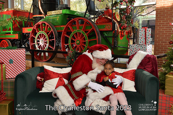 TheCharlestonSanta-11-25-23-481