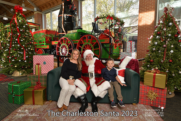 TheCharlestonSanta-11-25-23-486