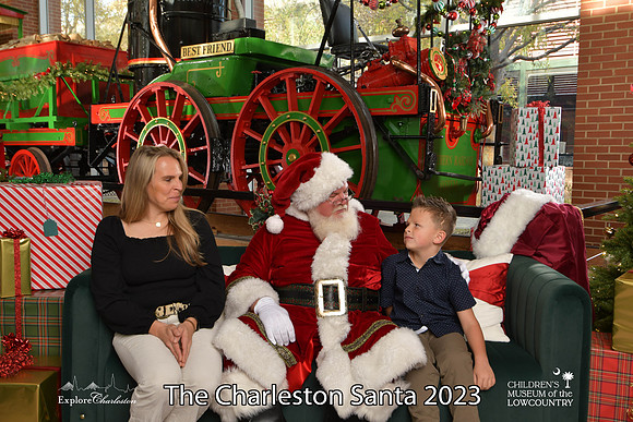 TheCharlestonSanta-11-25-23-487