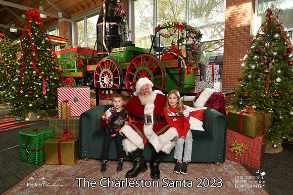 TheCharlestonSanta-11-25-23-497