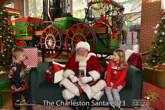 TheCharlestonSanta-11-25-23-500