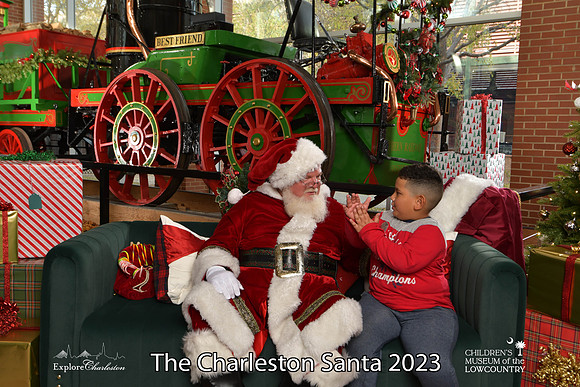 TheCharlestonSanta-11-25-23-505