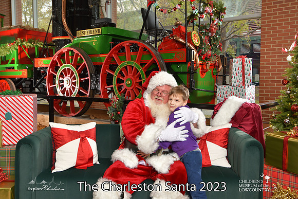 TheCharlestonSanta-11-26-23-530