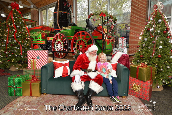 TheCharlestonSanta-11-26-23-531