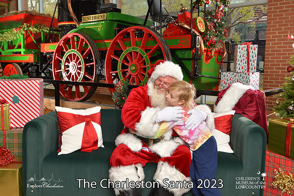 TheCharlestonSanta-11-26-23-534