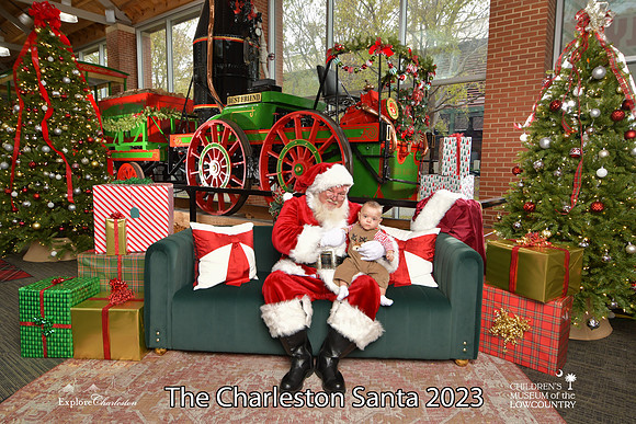 TheCharlestonSanta-11-26-23-536