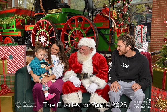 TheCharlestonSanta-11-26-23-546