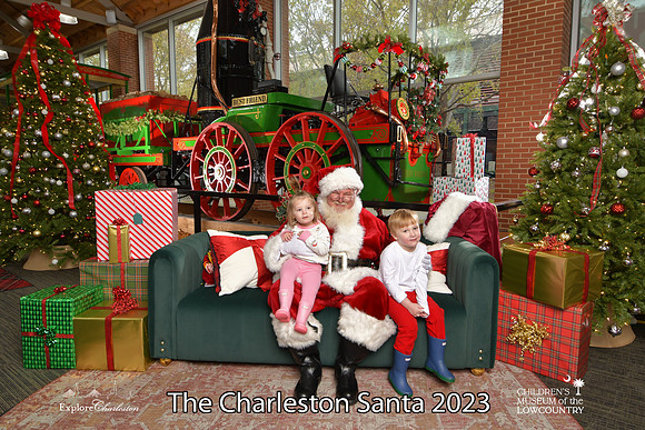 TheCharlestonSanta-11-26-23-549