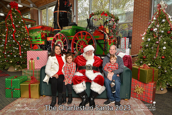 TheCharlestonSanta-11-26-23-552