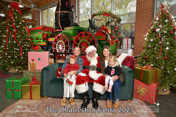 TheCharlestonSanta-11-26-23-555
