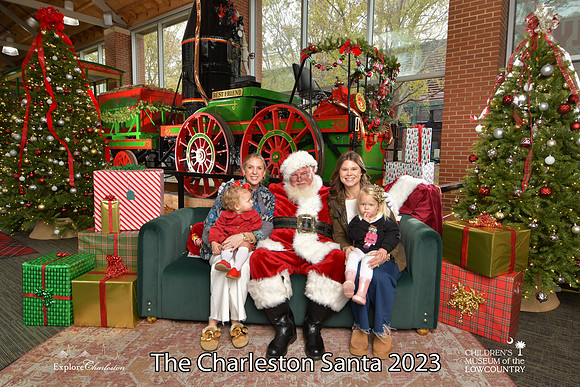 TheCharlestonSanta-11-26-23-556