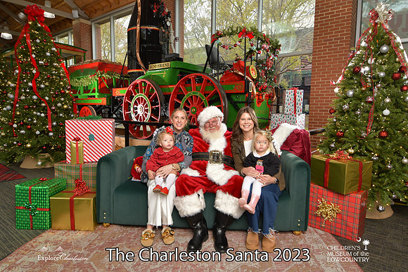 TheCharlestonSanta-11-26-23-557