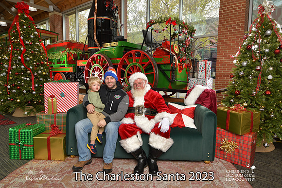 TheCharlestonSanta-11-26-23-559