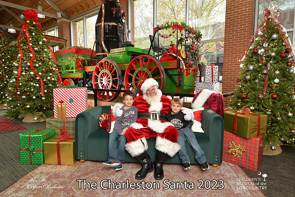 TheCharlestonSanta-11-26-23-573