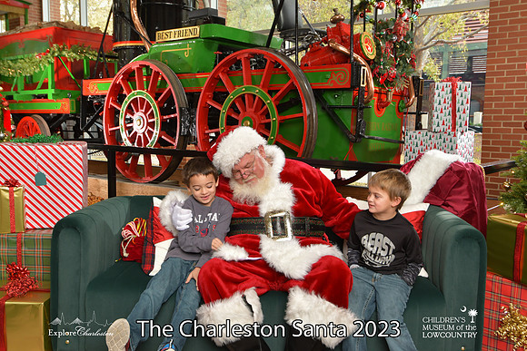 TheCharlestonSanta-11-26-23-576