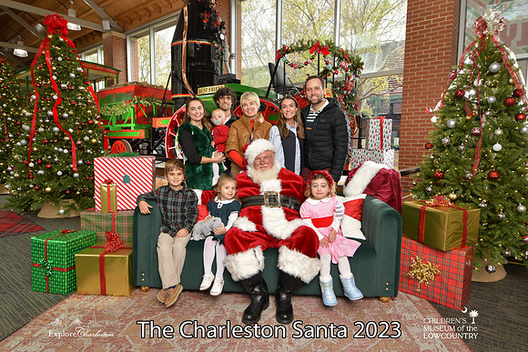 TheCharlestonSanta-11-26-23-581