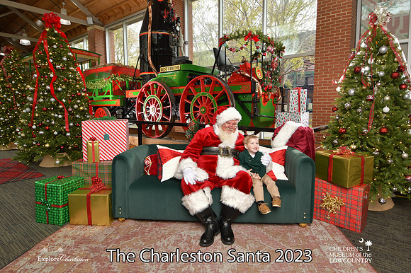 TheCharlestonSanta-11-26-23-589