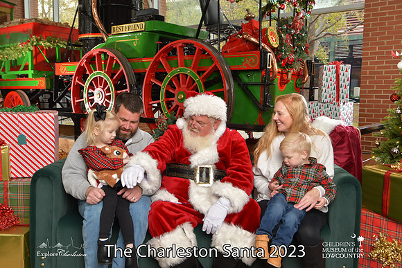 TheCharlestonSanta-11-26-23-594