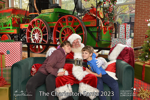 TheCharlestonSanta-11-26-23-600