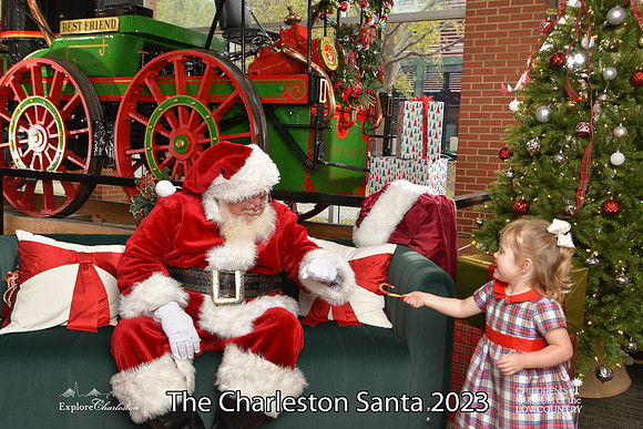 TheCharlestonSanta-11-26-23-610