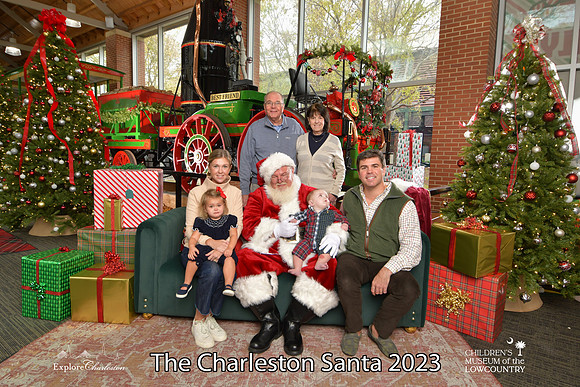 TheCharlestonSanta-11-26-23-616