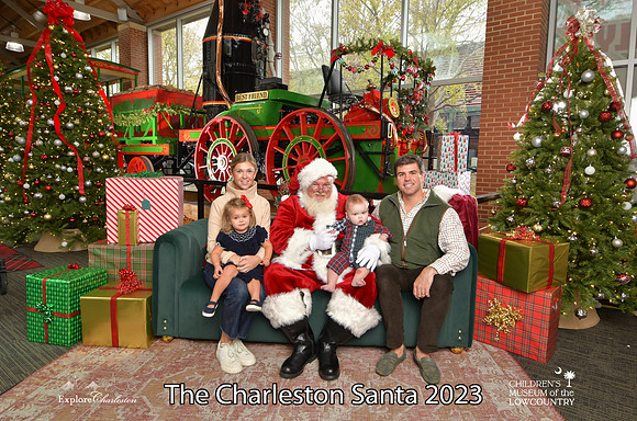 TheCharlestonSanta-11-26-23-614