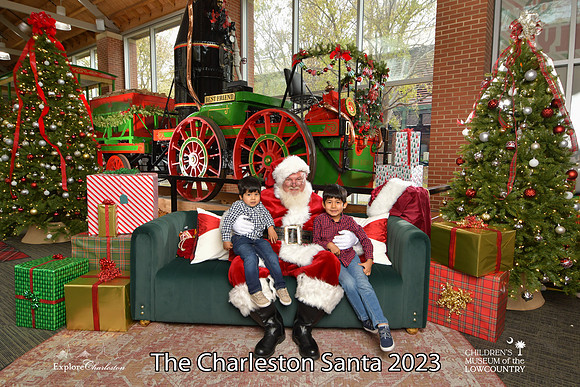 TheCharlestonSanta-11-26-23-619