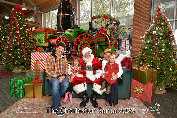TheCharlestonSanta-11-26-23-622
