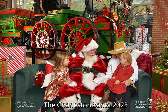 TheCharlestonSanta-11-26-23-624