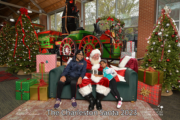 TheCharlestonSanta-11-26-23-647